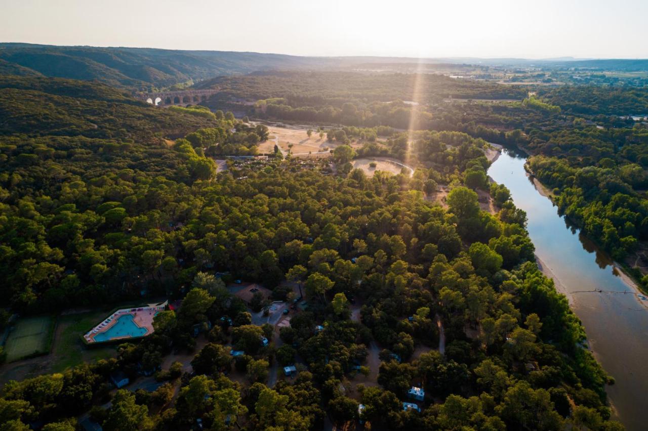 Camping La Sousta**** Remoulins Zewnętrze zdjęcie