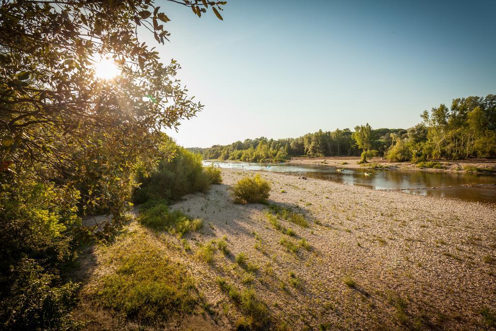 Camping La Sousta**** Remoulins Zewnętrze zdjęcie