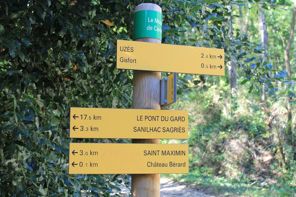 Camping La Sousta**** Remoulins Zewnętrze zdjęcie
