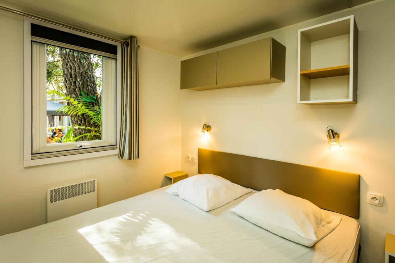 Camping La Sousta**** Remoulins Zewnętrze zdjęcie