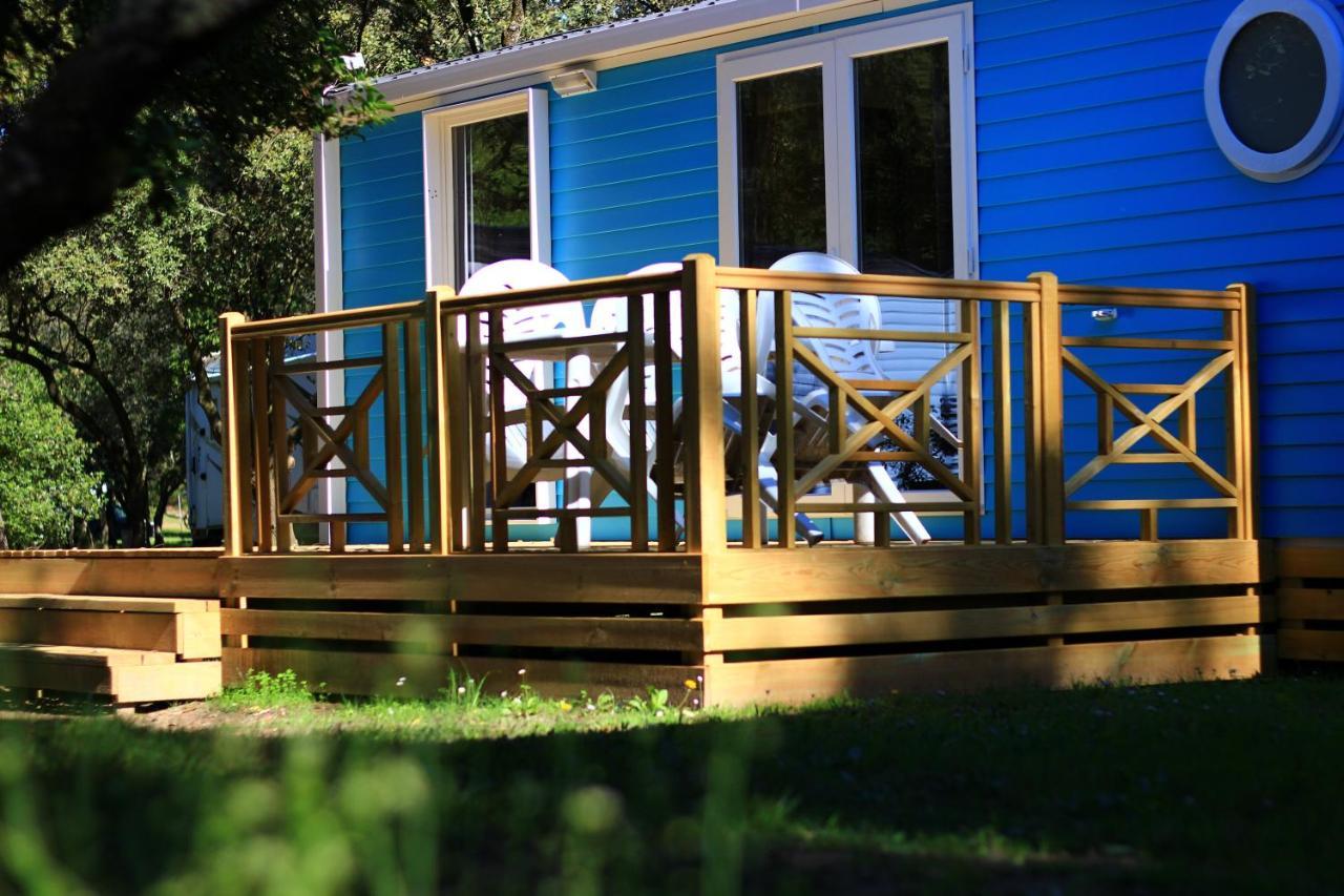 Camping La Sousta**** Remoulins Zewnętrze zdjęcie