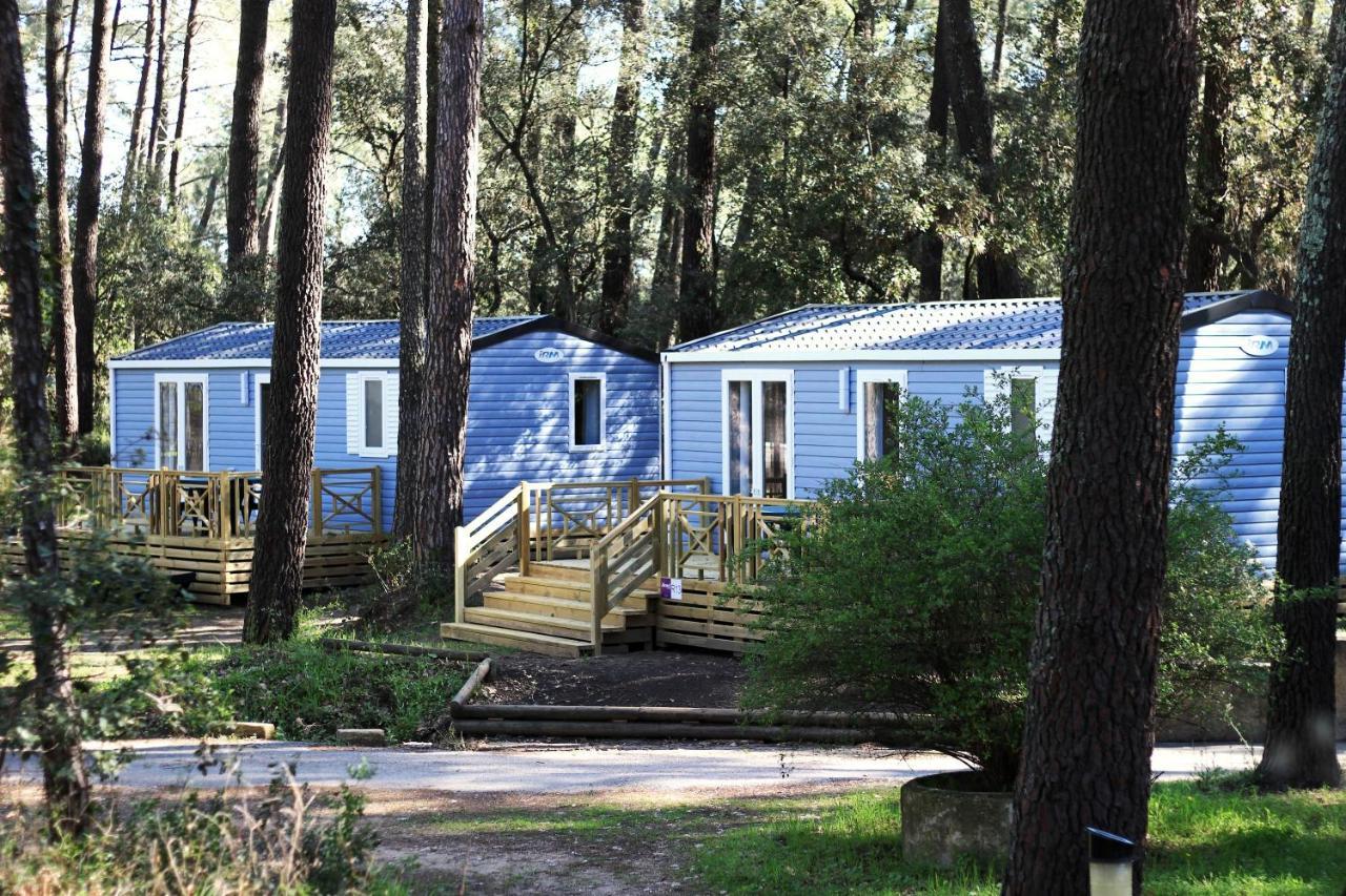 Camping La Sousta**** Remoulins Zewnętrze zdjęcie